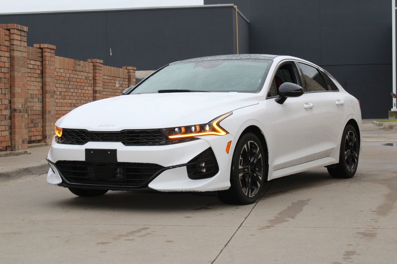 Used 2023 Kia K5 GT-Line image 2