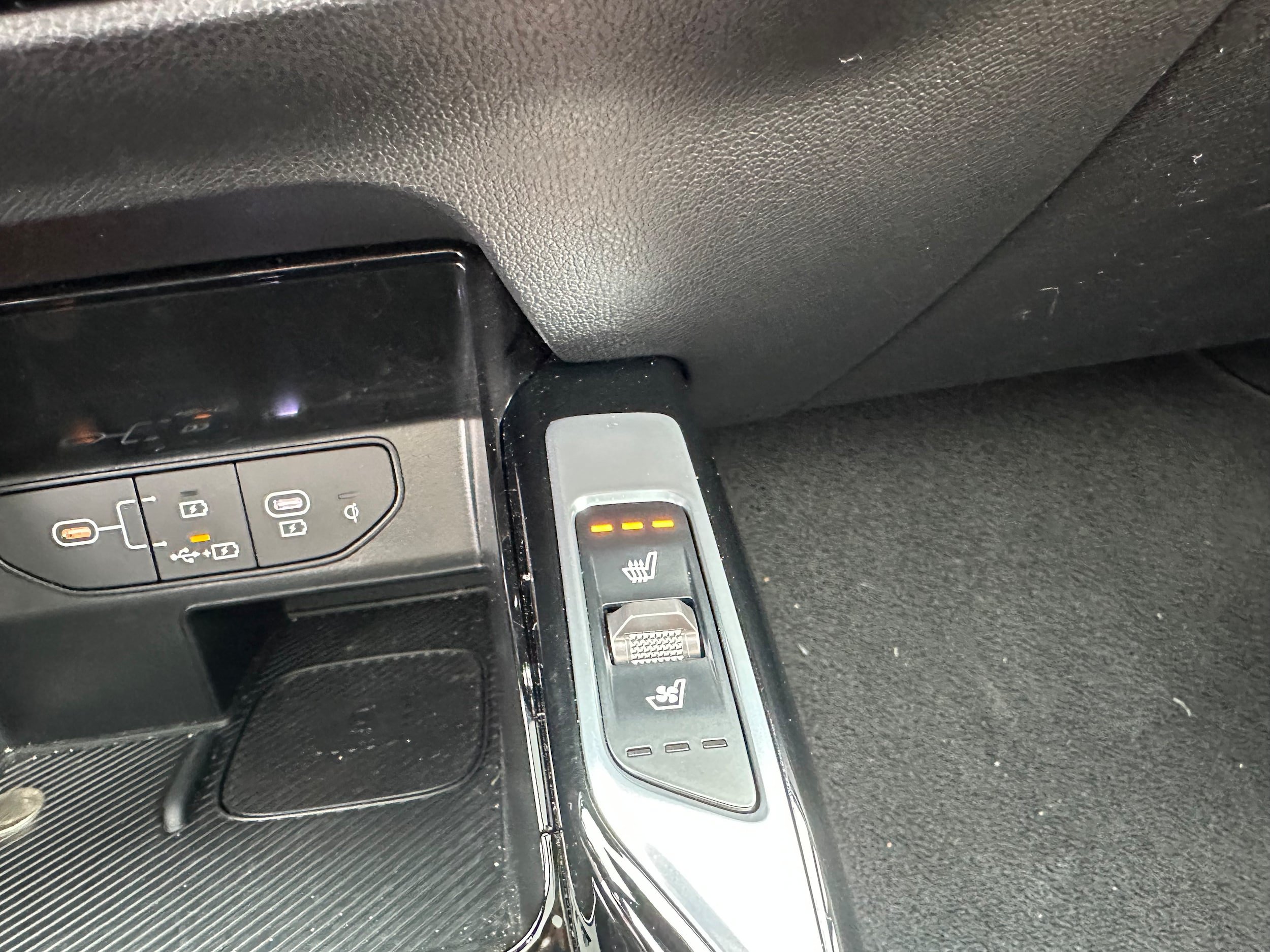 Used 2026 Kia Sorento SX AWD/4WD image 35