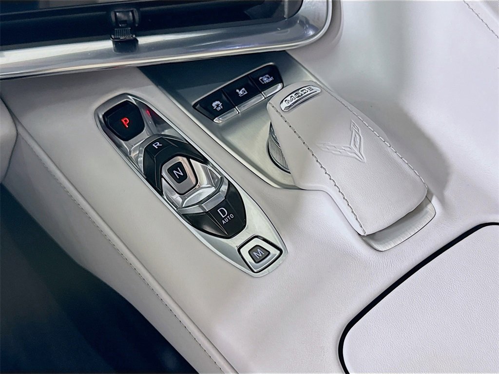 Used 2020 Chevrolet Corvette Stingray Premium Cpe w/ 3LT Preferred Equipment Group image 17