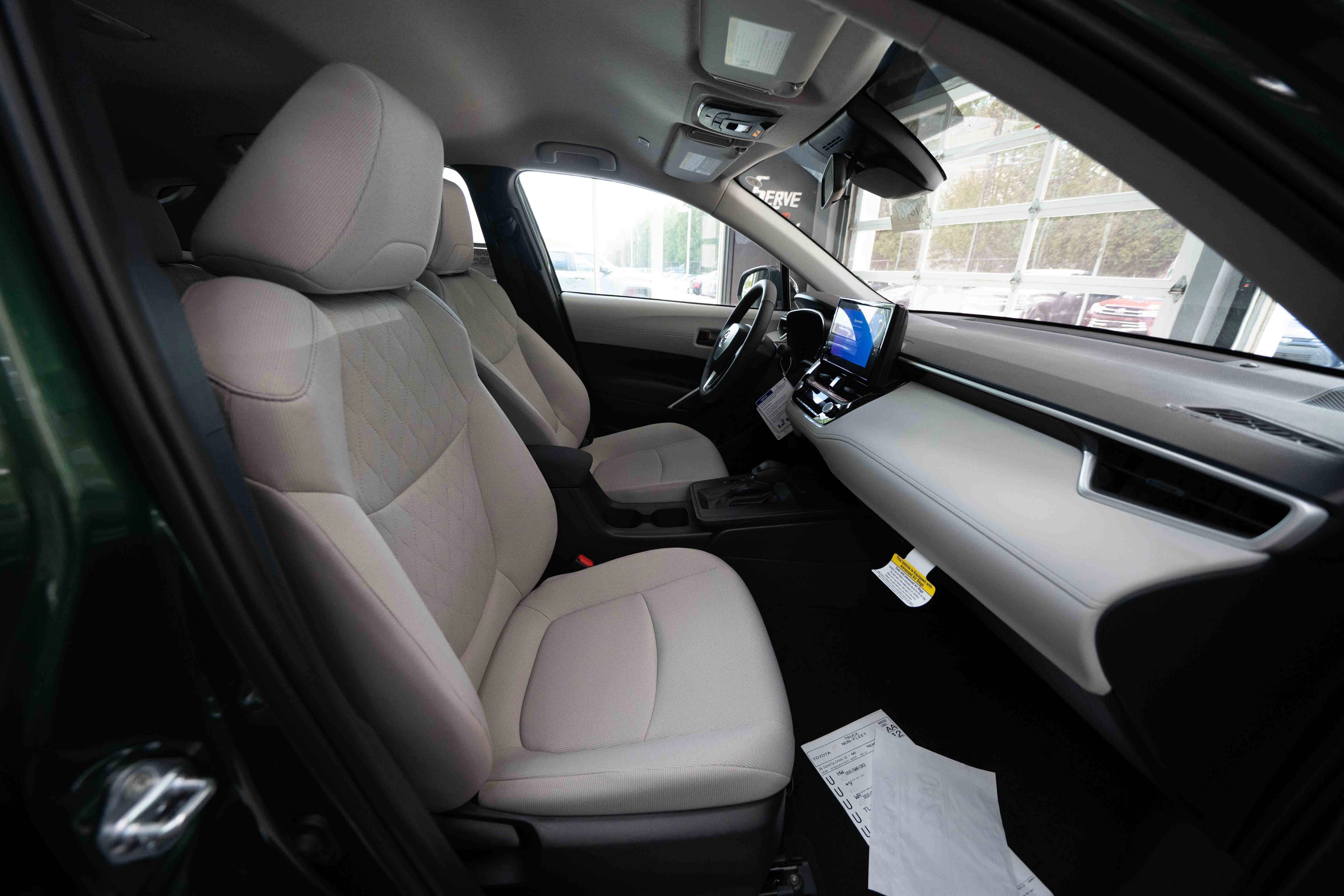 New 2026 Toyota Corolla Cross LE image 27