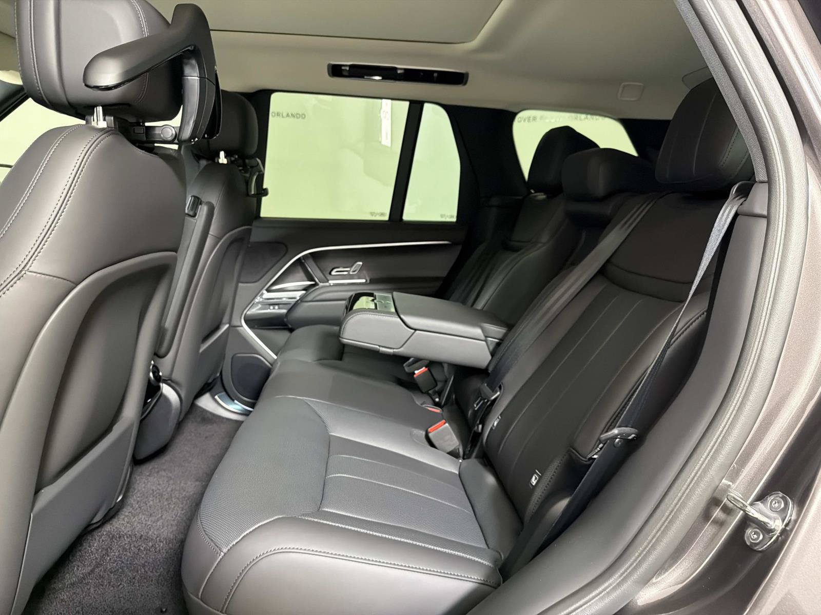 New 2026 Land Rover Range Rover SE AWD/4WD image 13