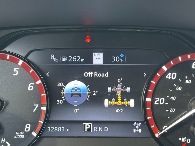 Used 2023 Nissan Frontier PRO-4X w/ Technology Package image 40