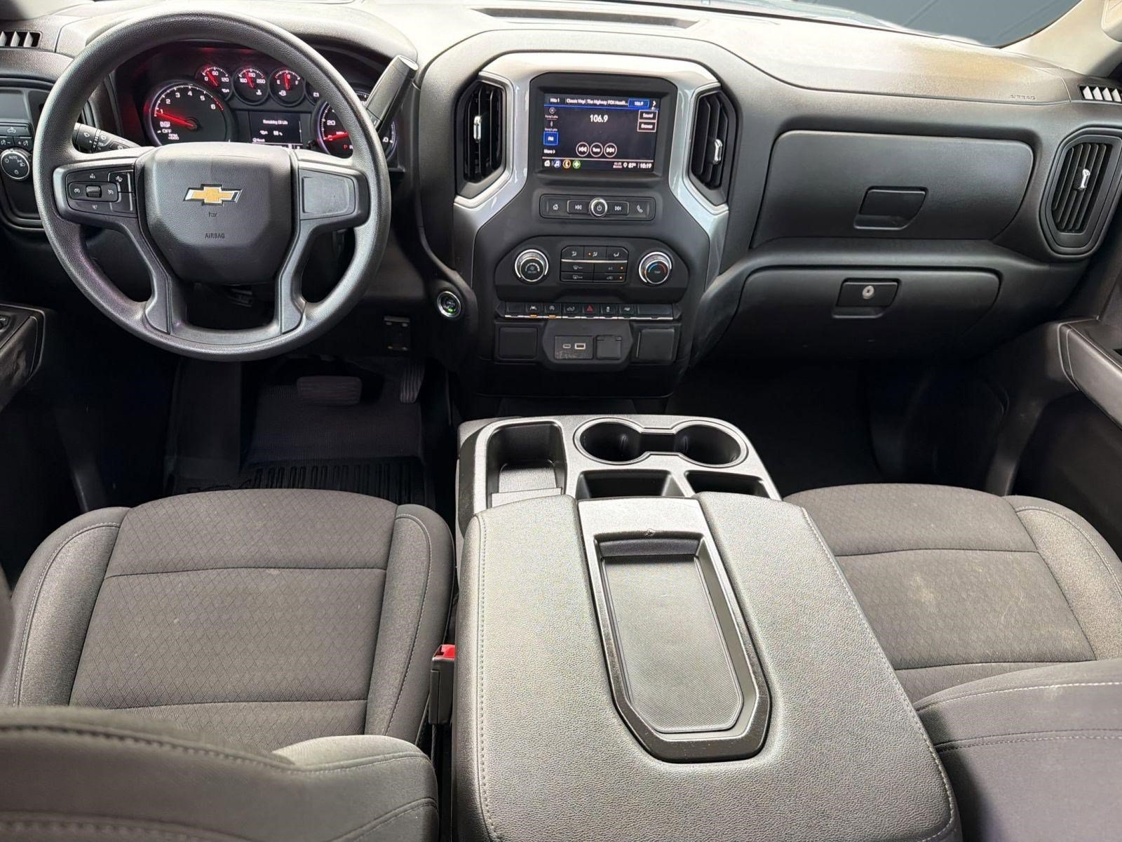 Certified 2025 Chevrolet Silverado 1500 Custom w/ LPO, Dark Essentials Package RWD image 16