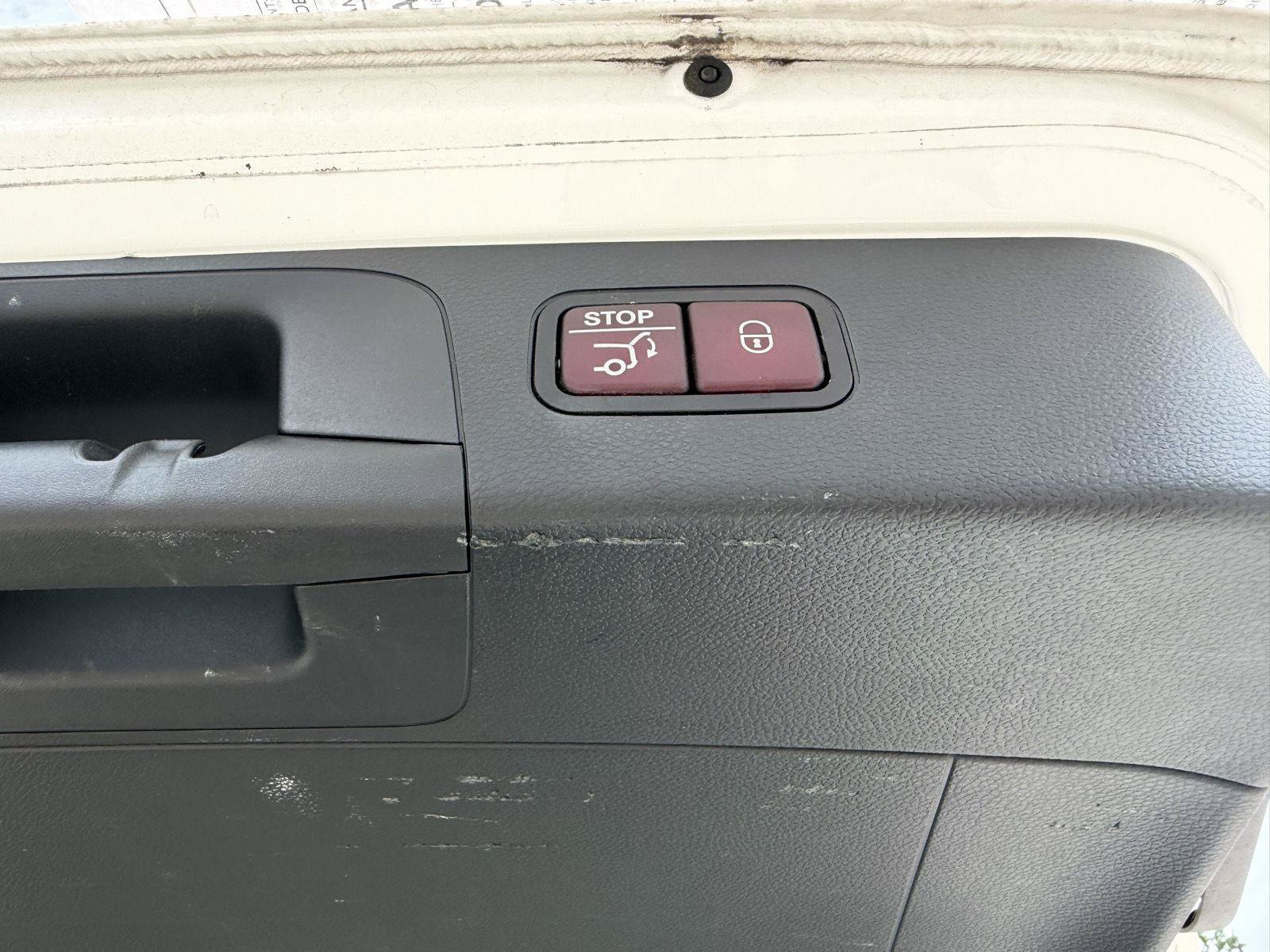 Used 2019 Mercedes-Benz GLC 300 image 23