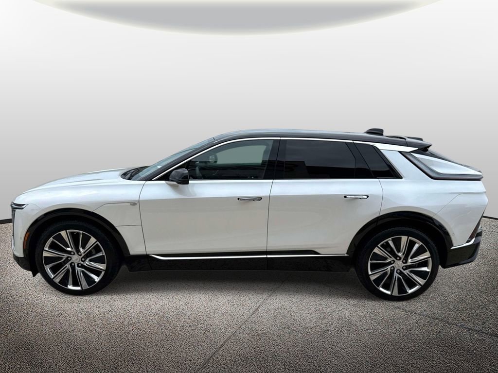 Used 2025 Cadillac Lyriq Luxury w/ Nappa Leather Package image 3