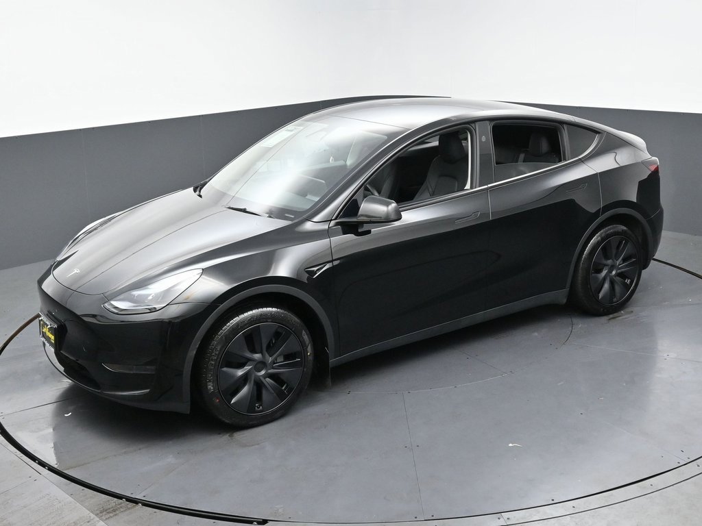 Used 2025 Tesla Model Y Long Range image 43