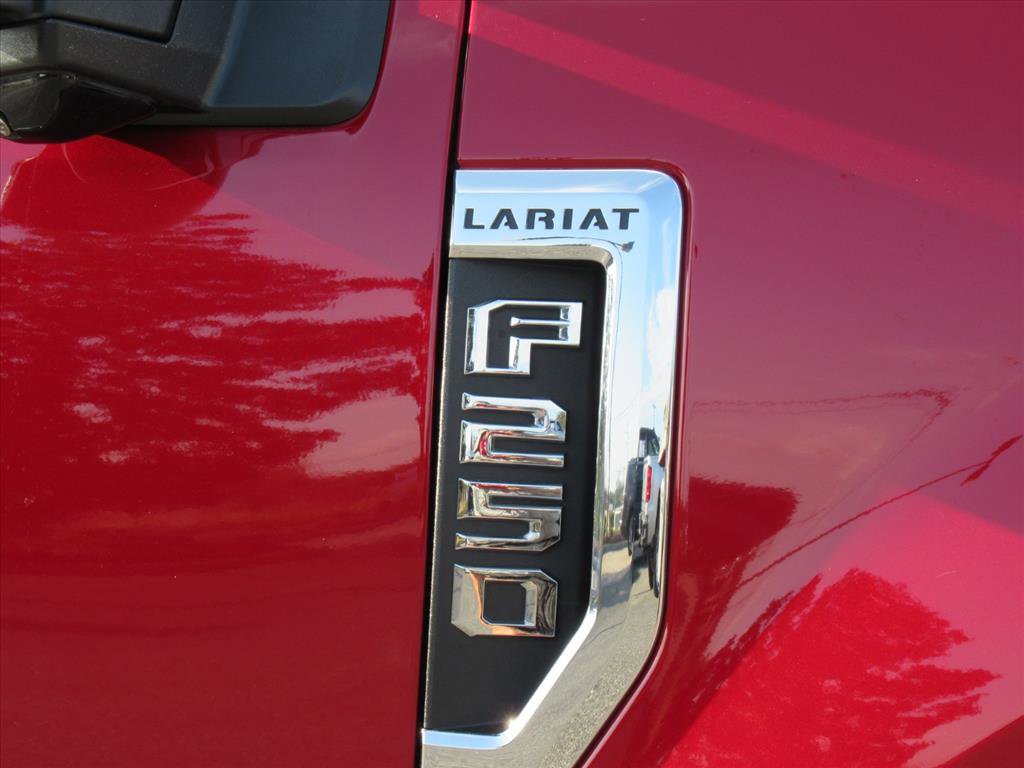 Used 2022 Ford F250 Lariat w/ Chrome Package image 9