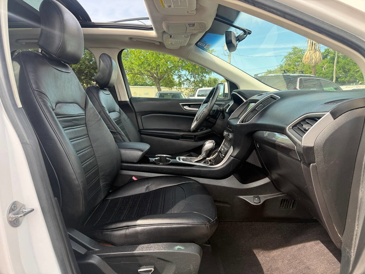 Used 2017 Ford Edge SEL w/ Equipment Group 201A FWD image 21