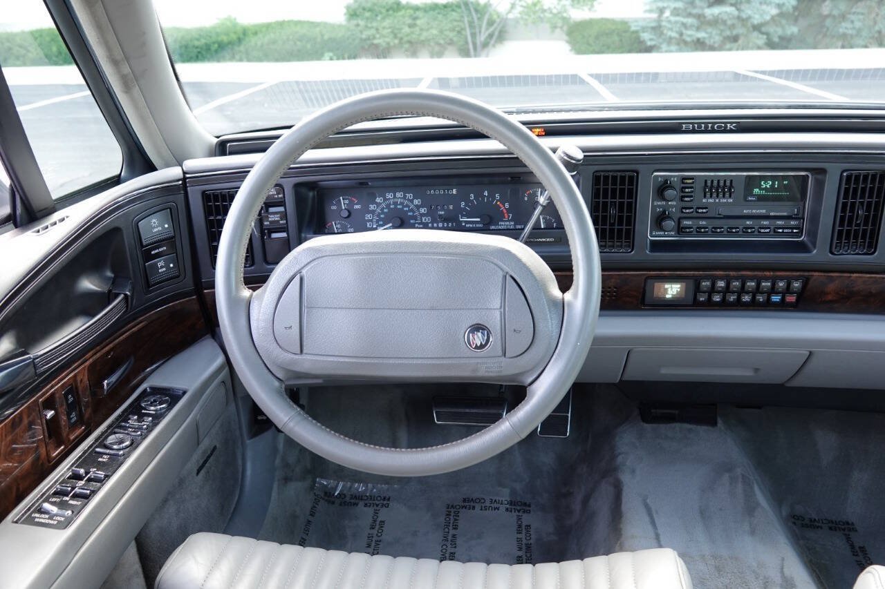 Used 1993 Buick Park Avenue Ultra FWD image 75