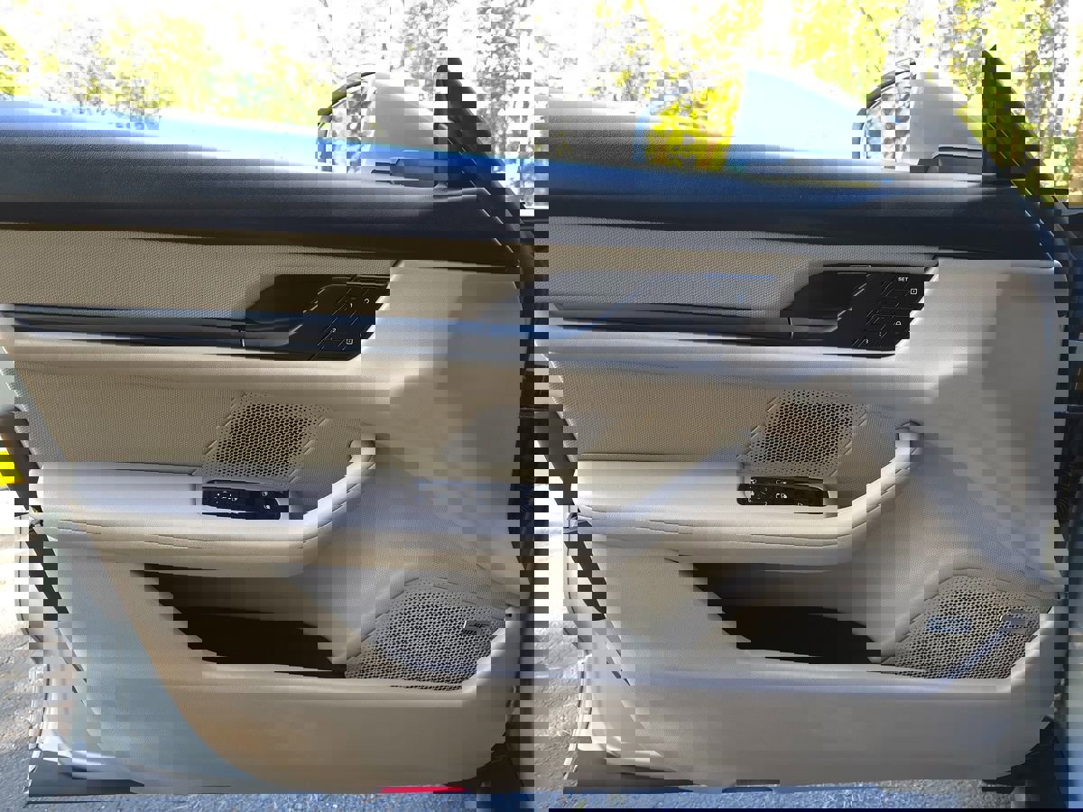 Used 2023 Porsche Taycan 4 Cross Turismo w/ Premium Package image 26