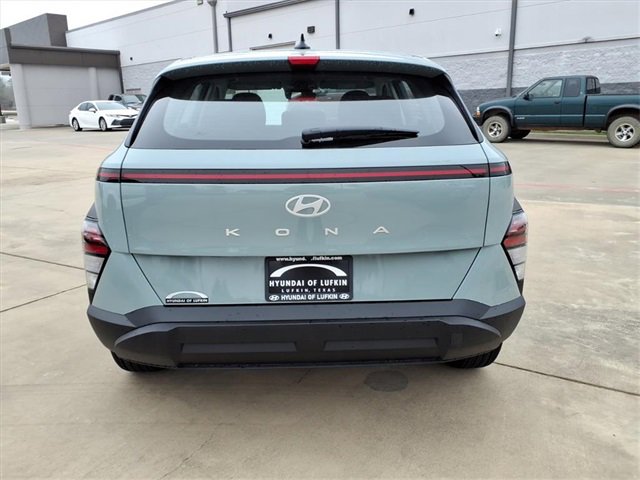 New 2026 Hyundai Kona SE image 3