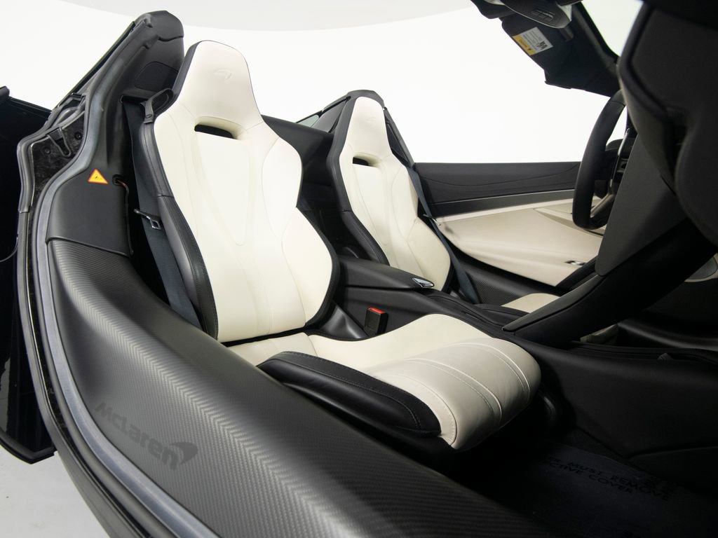 Used 2024 McLaren 750S Spider RWD image 37