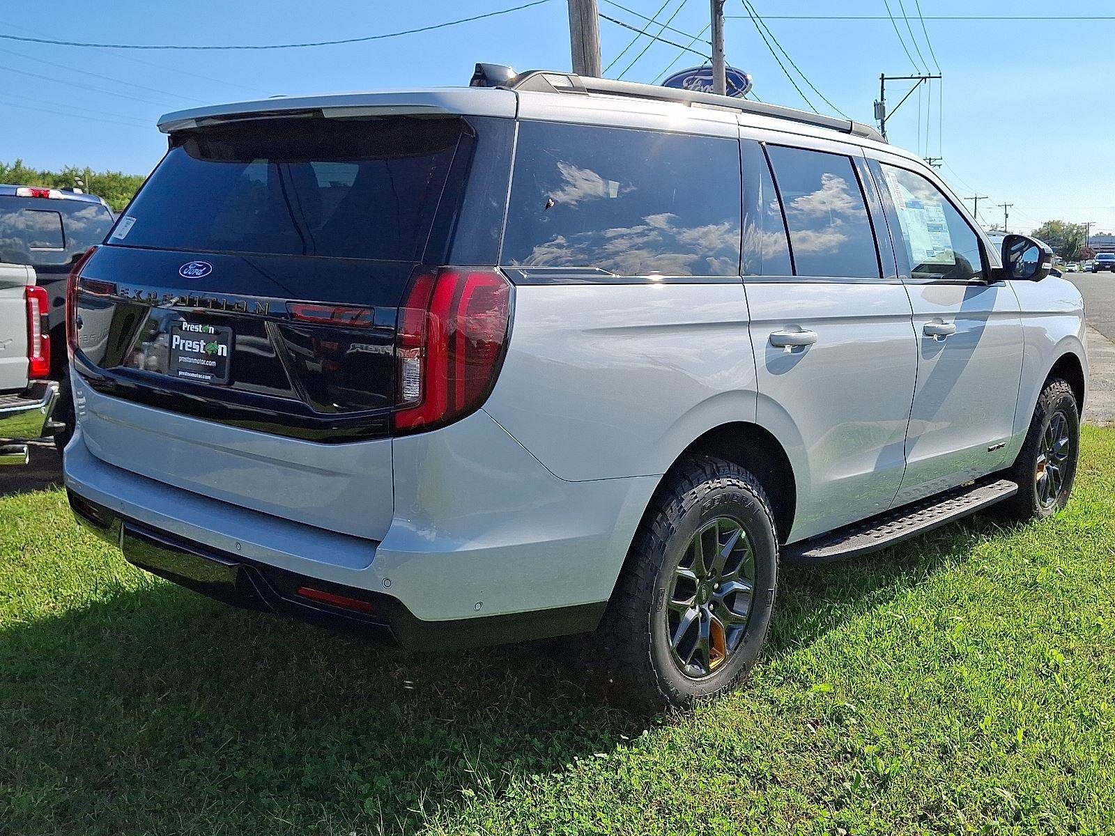 New 2025 Ford Expedition Tremor image 3