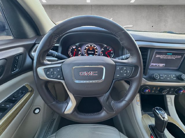 Used 2018 GMC Acadia Denali w/ Technology Package FWD image 21