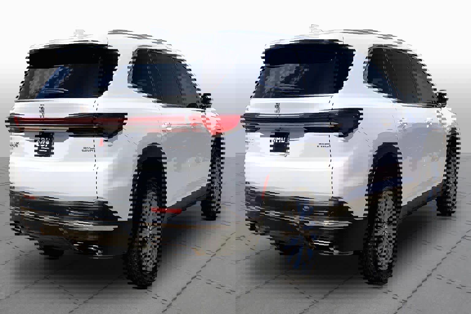 Used 2025 Buick Enclave Preferred FWD image 13