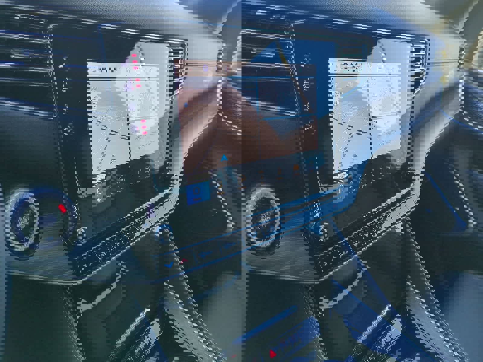 Used 2024 Jeep Wagoneer L Series II image 28