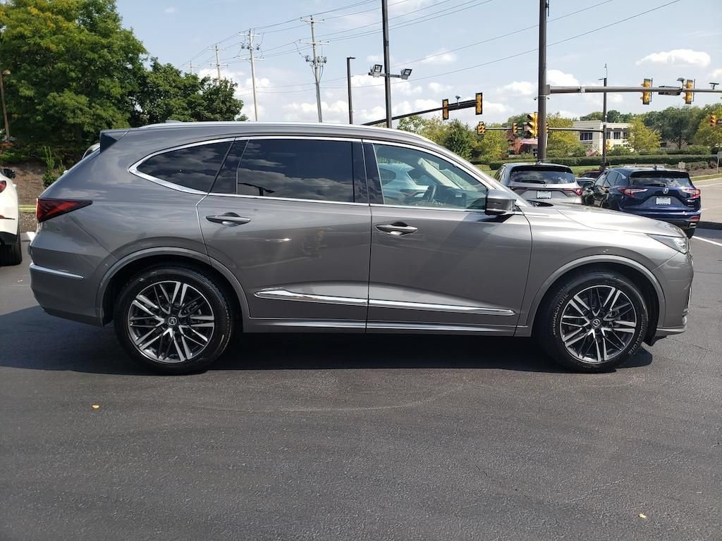 Certified 2026 Acura MDX w/ Advance Package AWD/4WD image 12