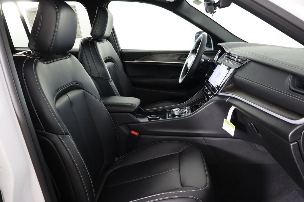 New 2026 Jeep Grand Cherokee Limited image 19