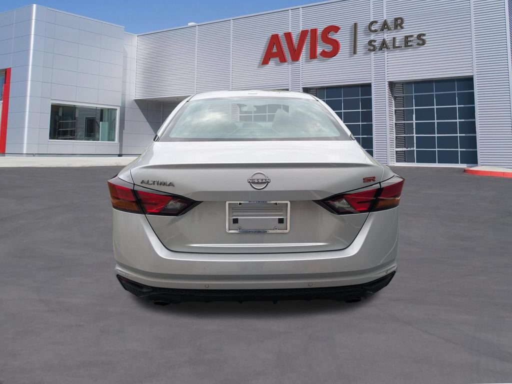 Used 2025 Nissan Altima 2.5 SR FWD image 7