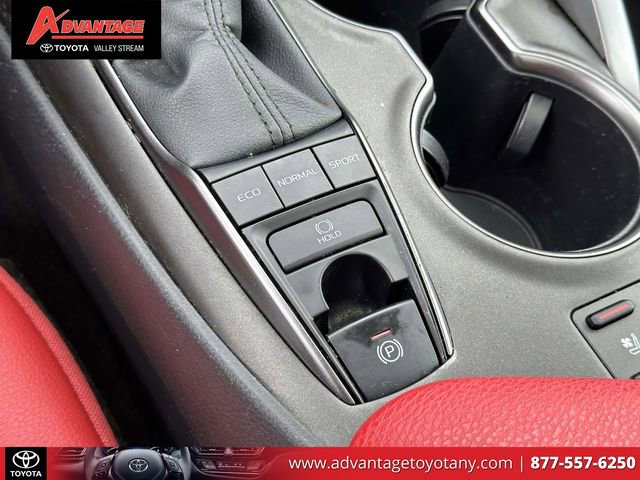 Used 2024 Toyota Camry XSE w/ Navigation Package image 38