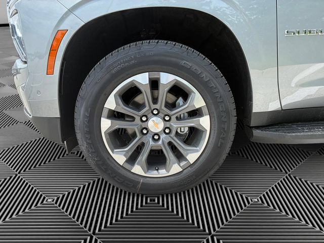New 2026 Chevrolet Suburban LT w/ Comfort Package AWD/4WD image 9