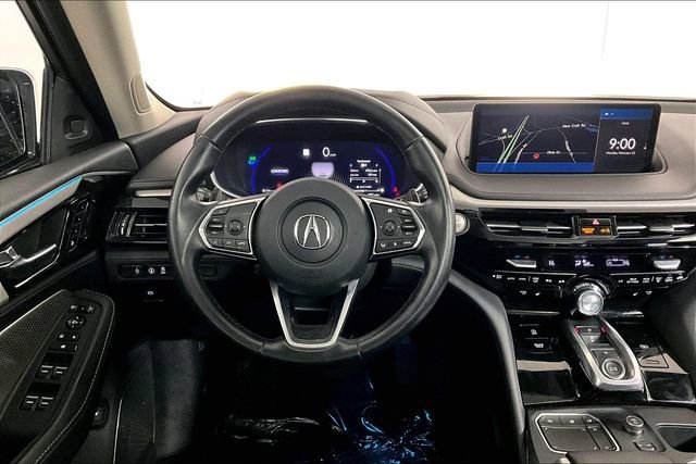 Used 2023 Acura MDX SH-AWD w/ Technology Package image 5