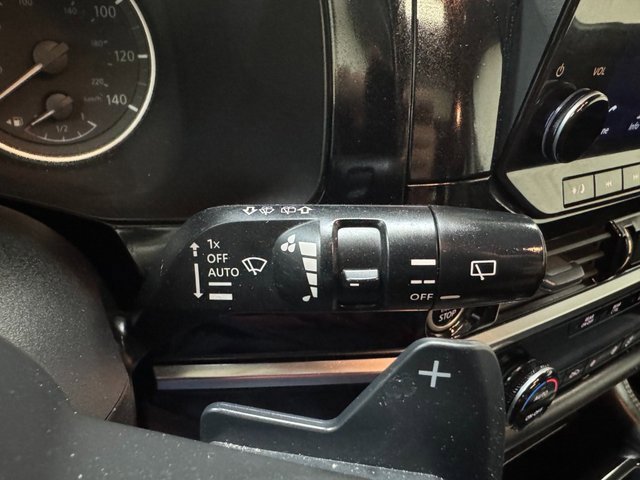 Used 2023 Nissan Pathfinder Platinum w/ Cargo Package image 41