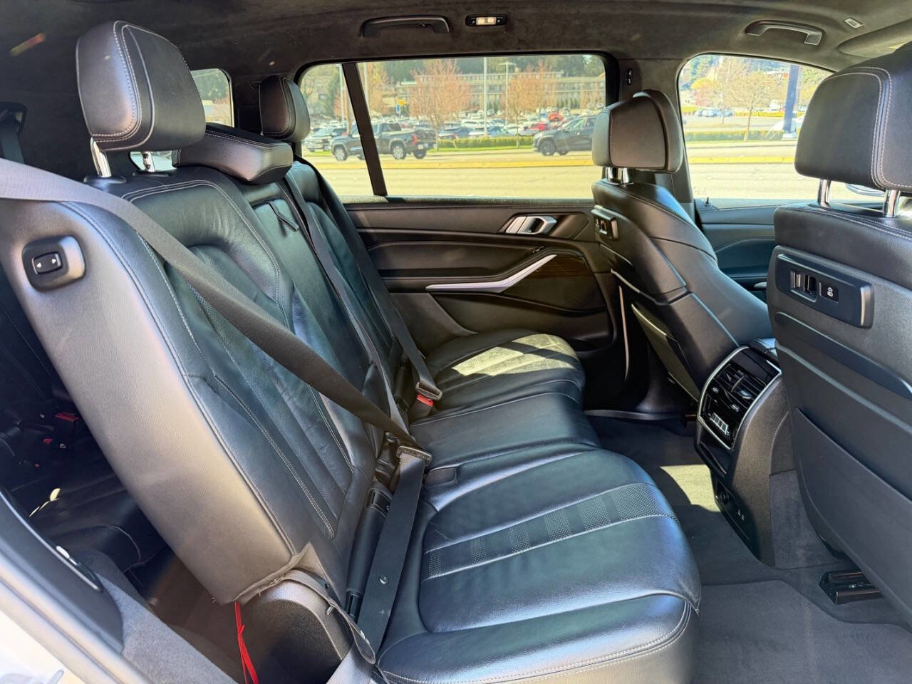 Used 2021 BMW X7 xDrive40i w/ M Sport Package image 26