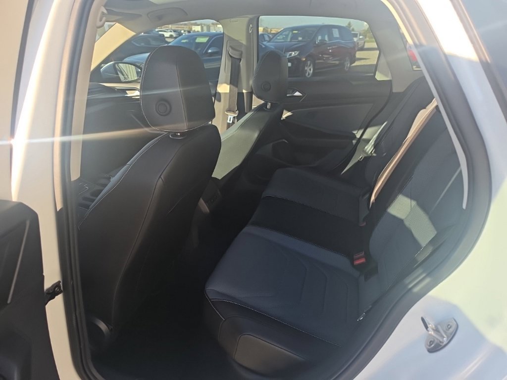 Used 2026 Volkswagen Jetta SEL FWD image 26