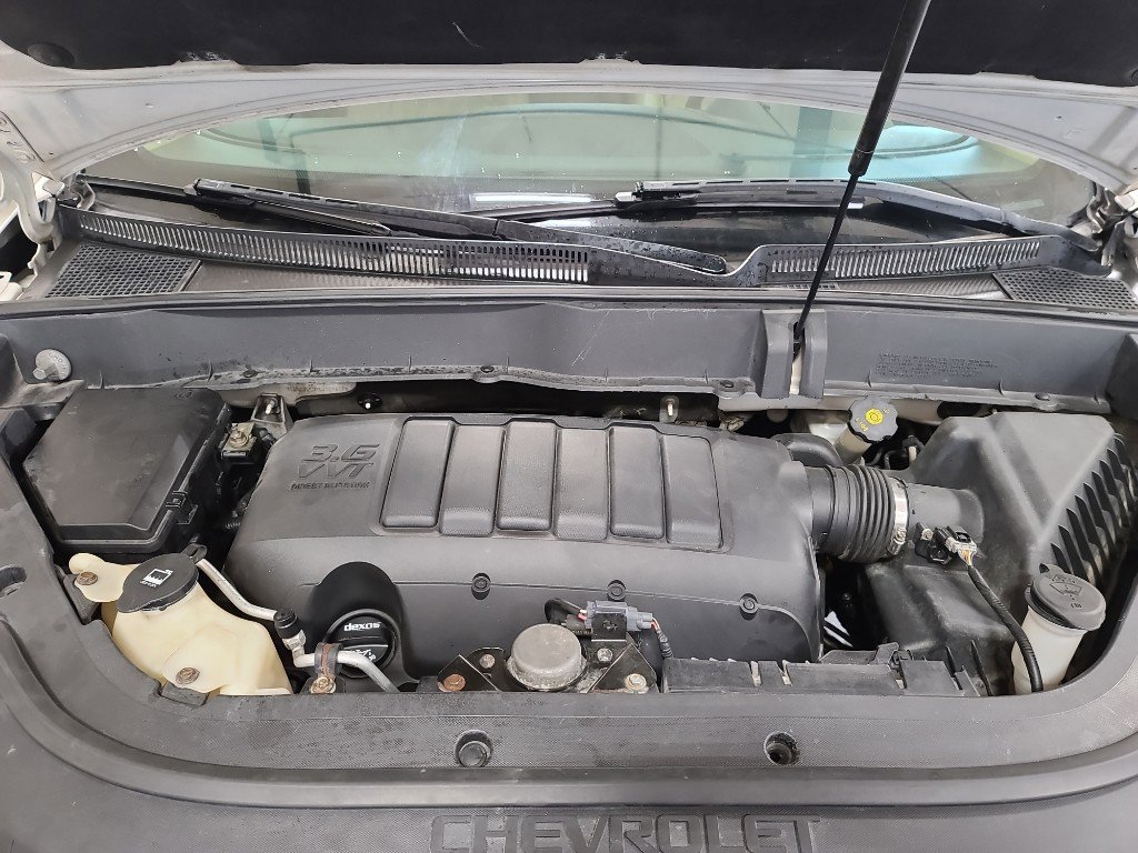 Used 2012 Chevrolet Traverse LTZ image 11