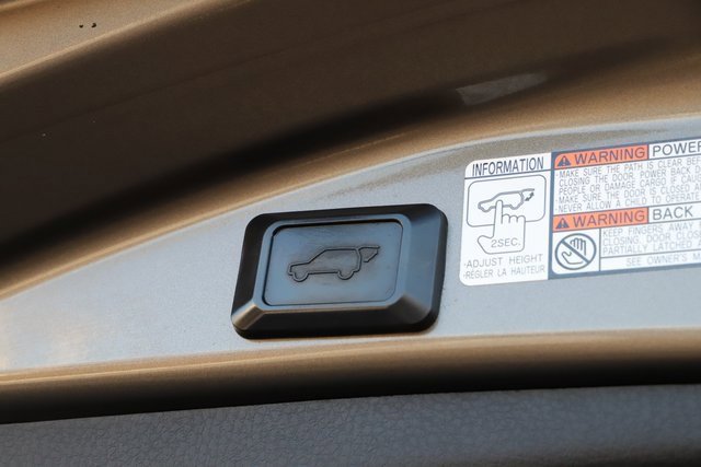 Used 2015 Toyota RAV4 XLE image 8