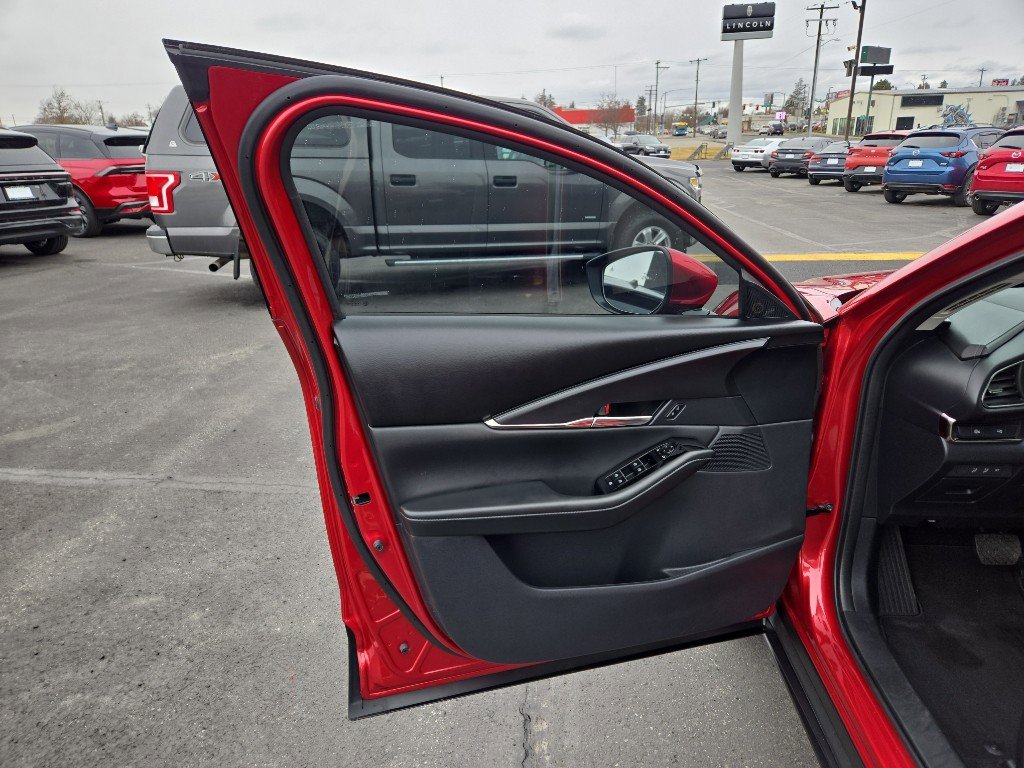 Used 2025 MAZDA CX-30 AWD 2.5 S w/ Preferred Package image 11