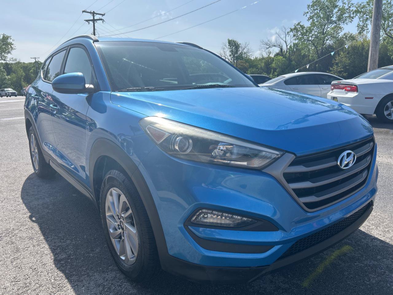 Used 2016 Hyundai Tucson SE w/ Option Group 02 AWD/4WD image 3