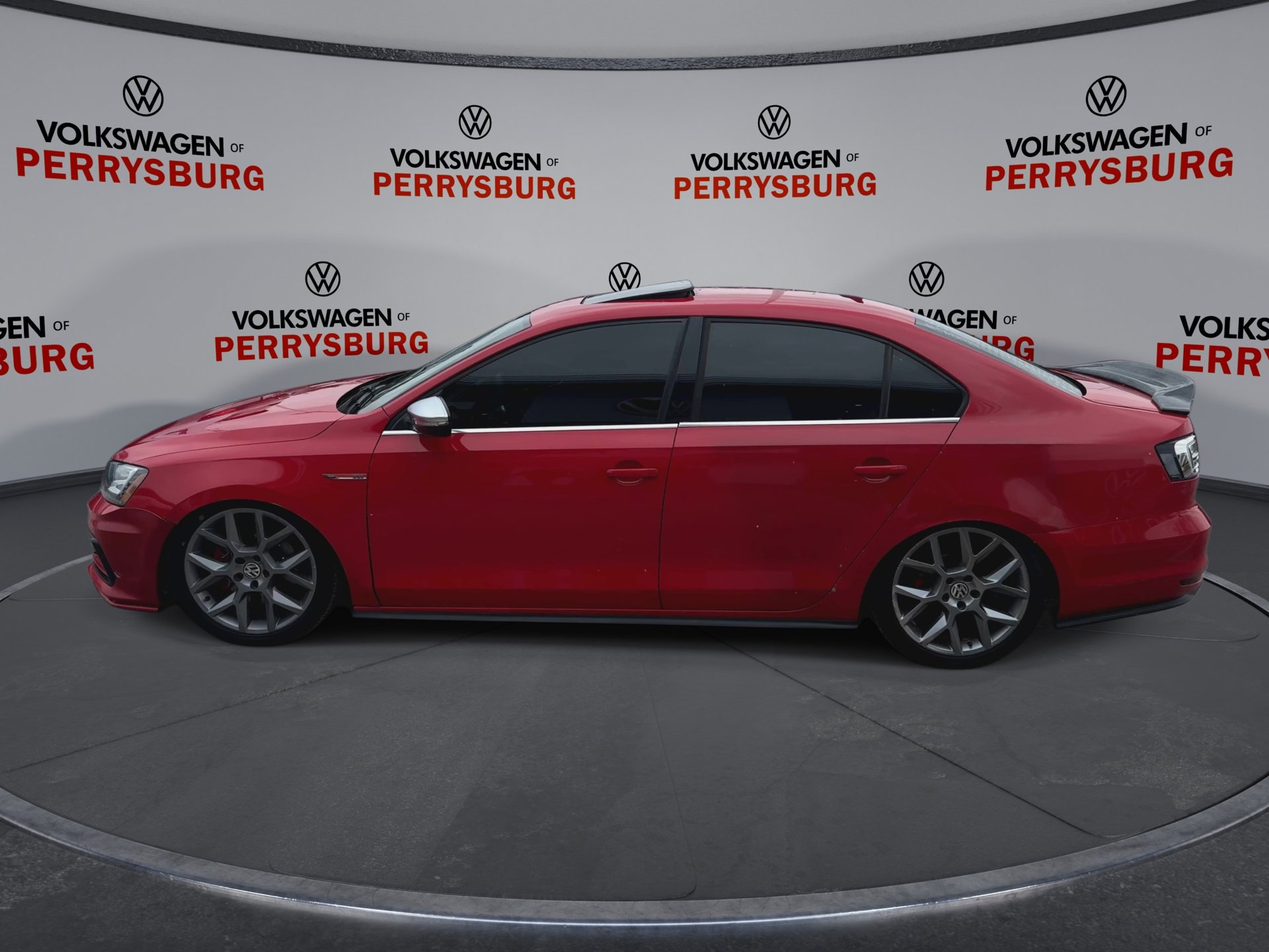 Used 2016 Volkswagen Jetta GLI SEL image 5