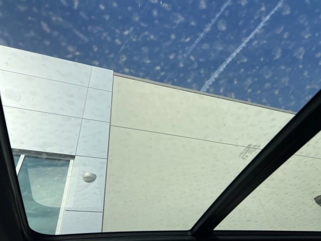 Certified 2024 Chevrolet Suburban RST w/ Luxury Package image 10