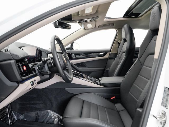 Certified 2024 Porsche Panamera 4 image 6
