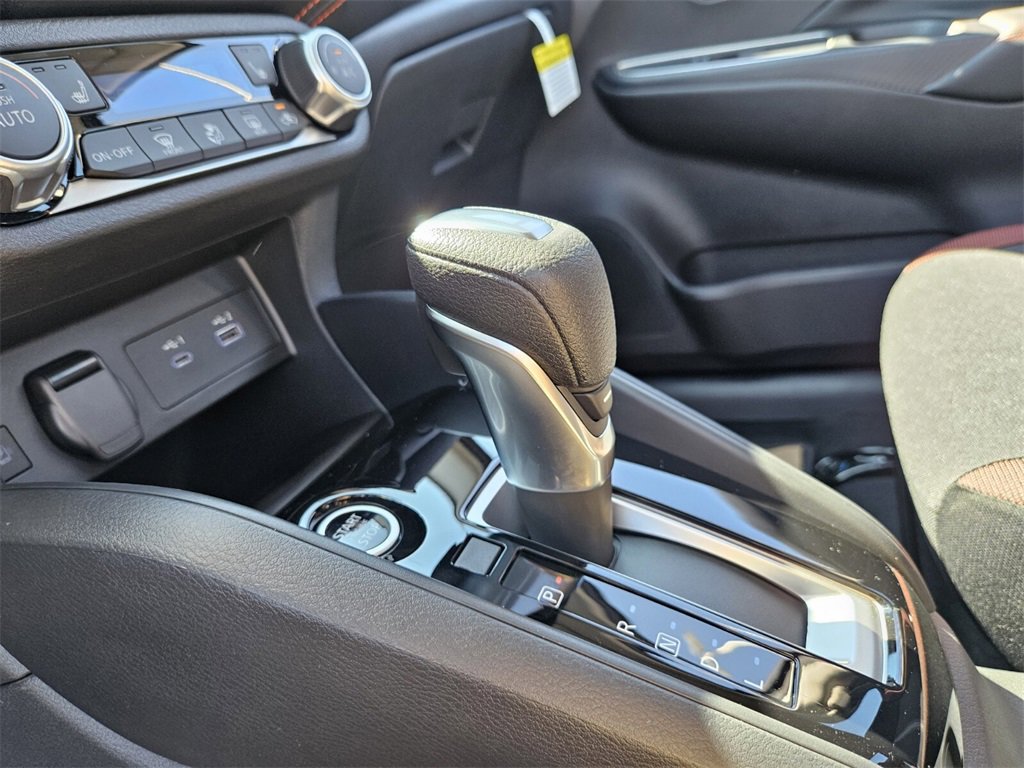 New 2025 Nissan Versa SR w/ Trunk Package image 11