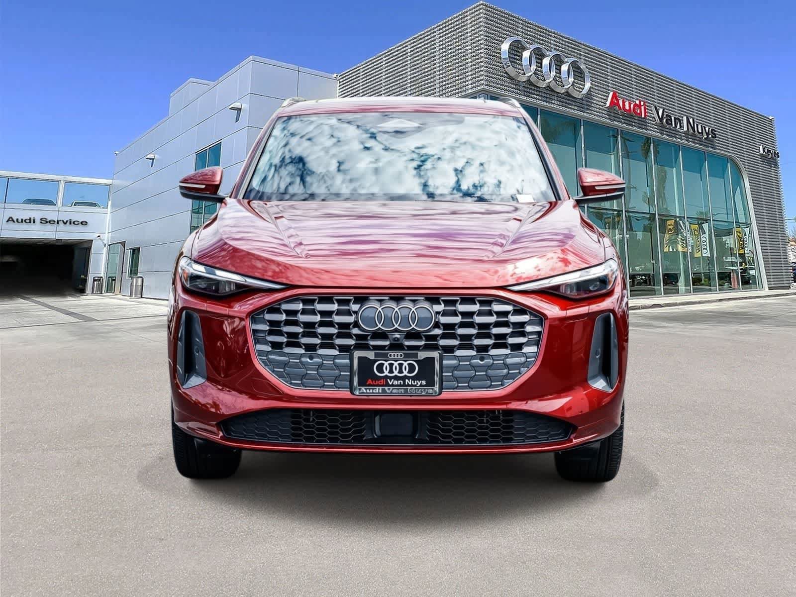 Used 2025 Audi Q5 Premium w/ Convenience Package AWD/4WD image 6