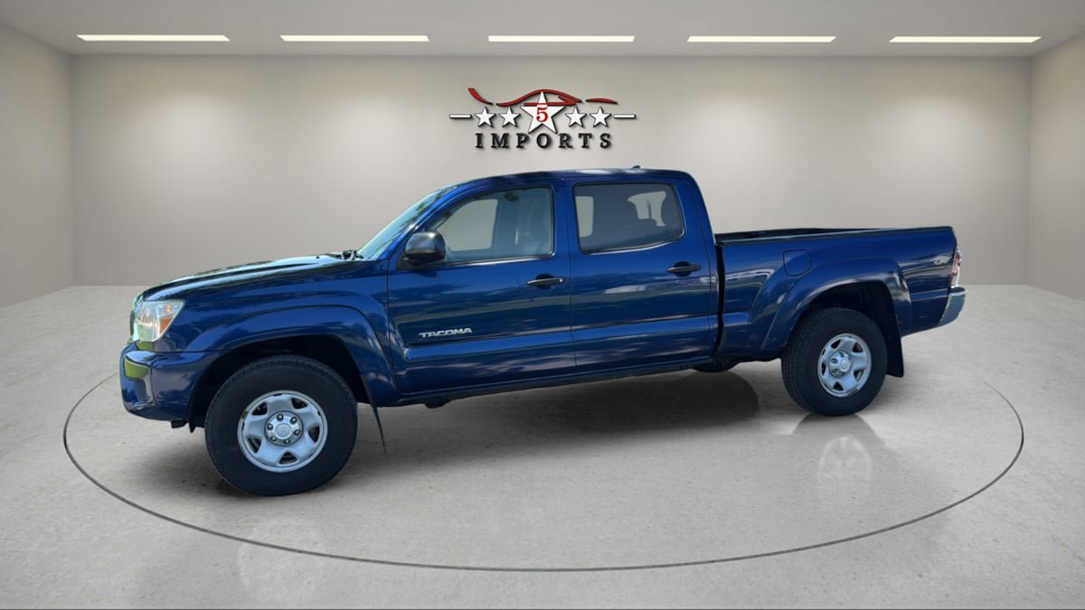 Used 2015 Toyota Tacoma 4x4 Double Cab w/ SR5 Package image 2