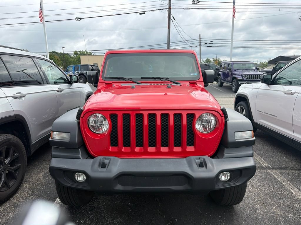 Used 2021 Jeep Wrangler Sport AWD/4WD image 3