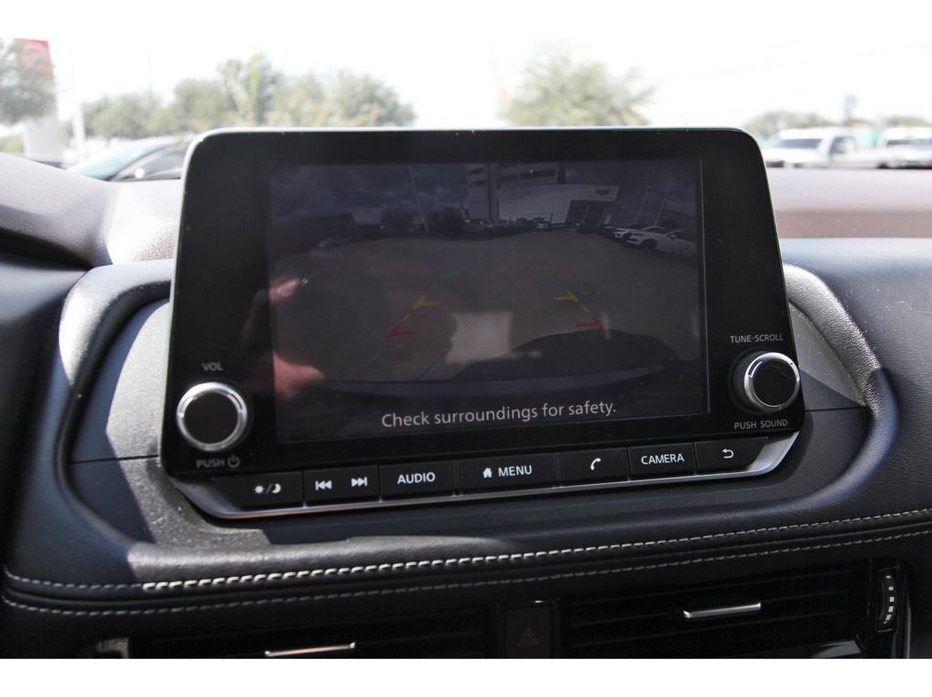 Used 2022 Nissan Rogue SV w/ SV Premium Package FWD image 12