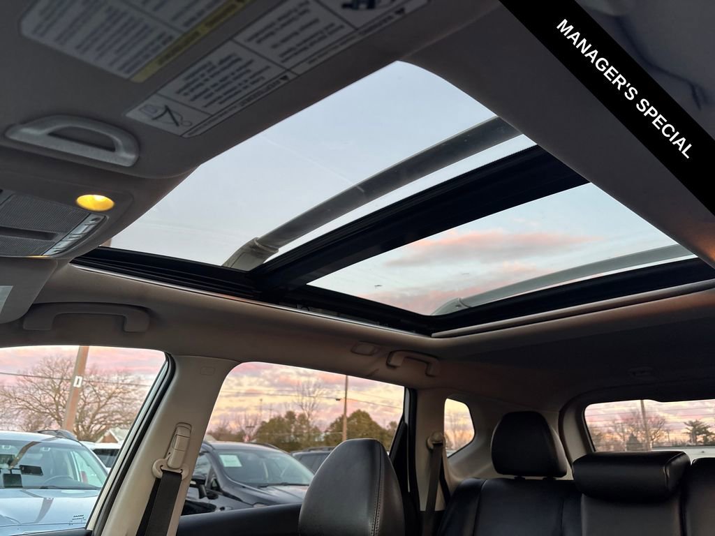 Used 2015 Nissan Rogue SL w/ SL Premium Package image 9