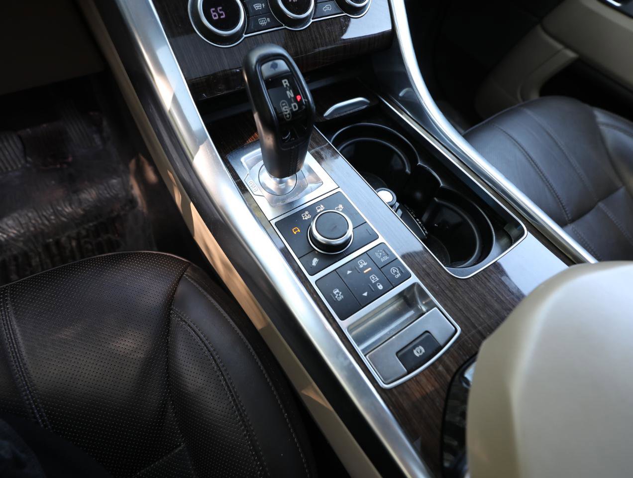 Used 2014 Land Rover Range Rover Sport HSE AWD/4WD image 21