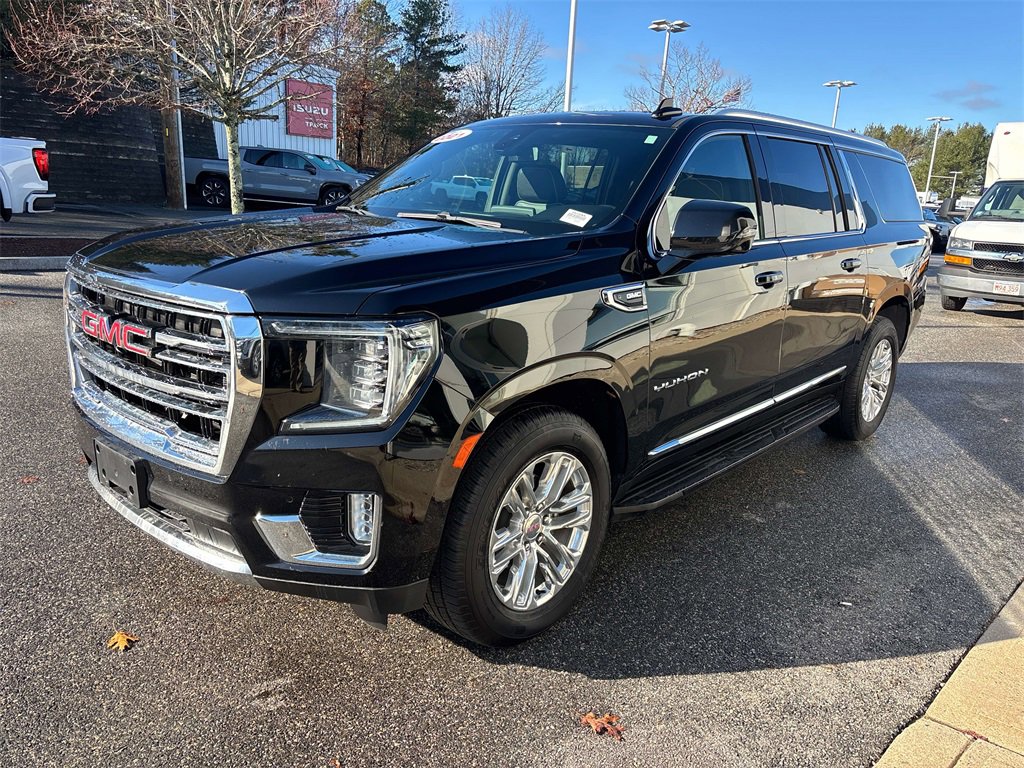 Used 2021 GMC Yukon XL SLT w/ SLT Premium Package image 6