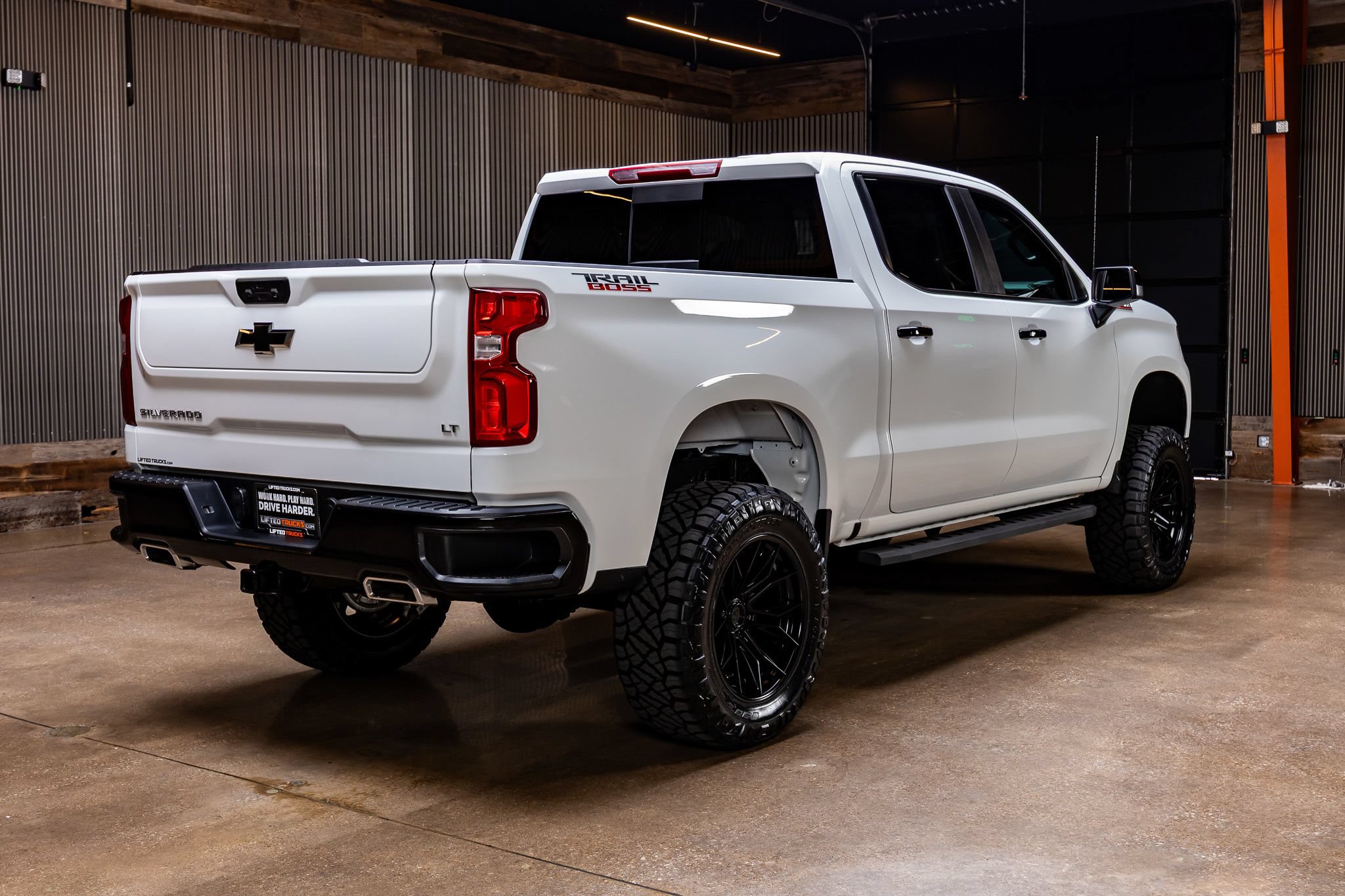 Used 2026 Chevrolet Silverado 1500 LT Trail Boss w/ Convenience Package II AWD/4WD image 10
