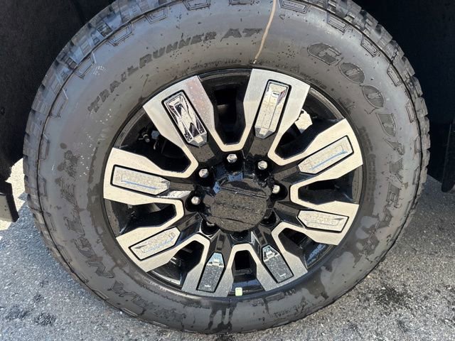 New 2025 GMC Sierra 3500 Denali w/ Denali Reserve Package image 7