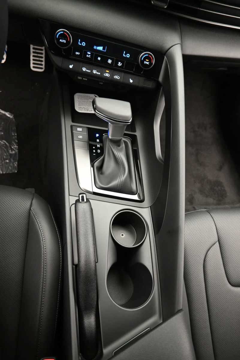 New 2026 Hyundai Elantra SEL Sport FWD image 21