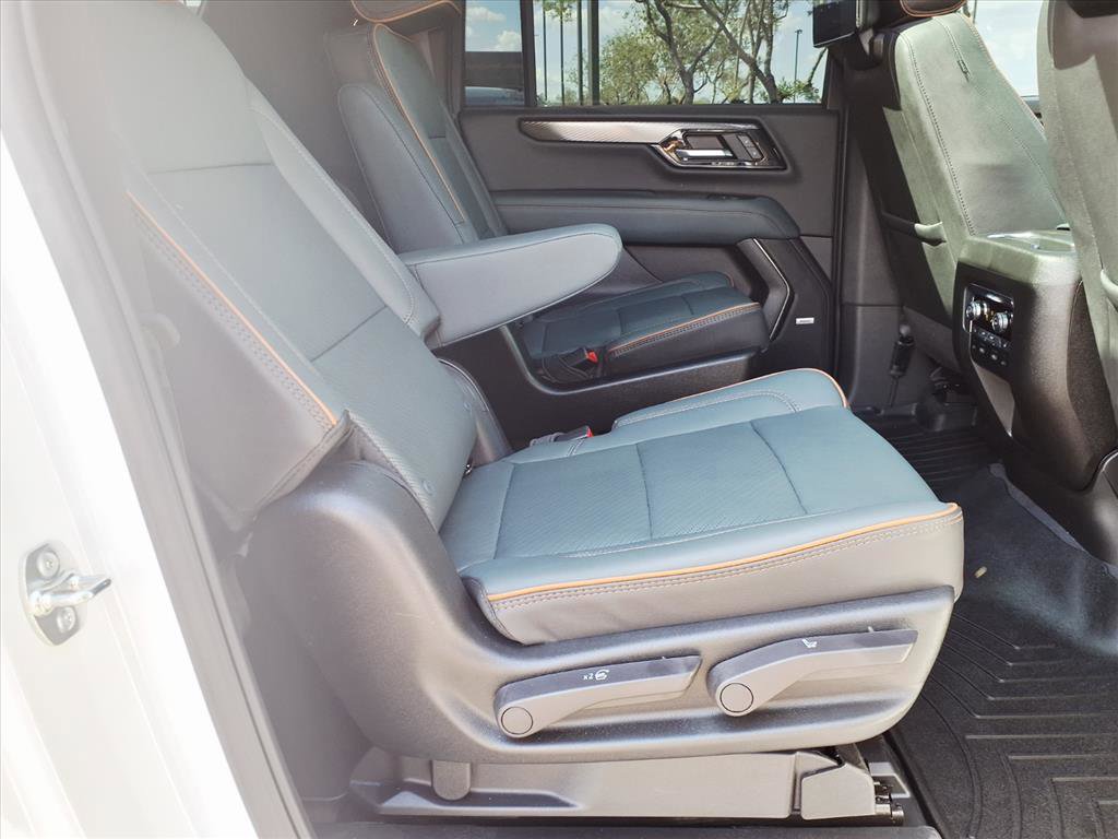Used 2026 GMC Yukon XL AT4 w/ AT4 Premium Plus Package image 14
