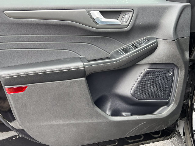New 2024 Ford Escape SE FWD image 10