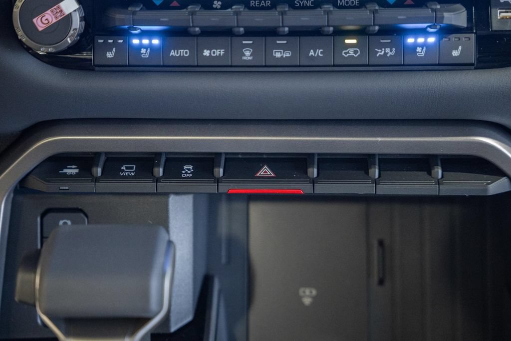 New 2026 Toyota Sequoia Platinum AWD/4WD image 27
